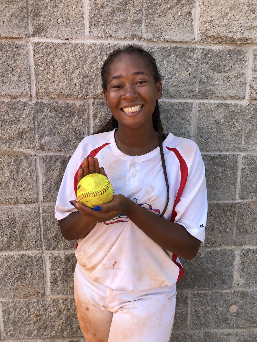 HHS_SBLadyPats's tweet photo. #BombSquad Cameron Caldwell with a 2 run home run today. https://t.co/A8Y0aezX7W