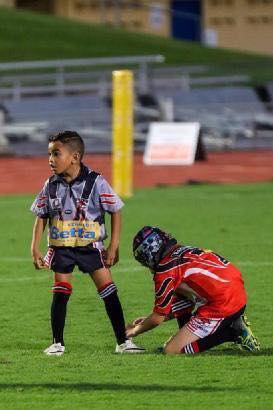 "I get by with a little help from my friends"

Fun, friendship, teamwork and respect - all values which run through our programme.

For details of nearest classes email suzi@rugbytots.co.uk
