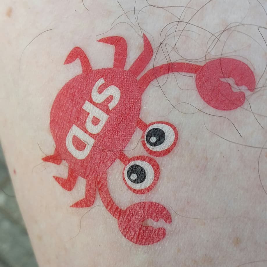 Due SPD Wustermark organisierte den ersten Markt der Demokratie am Brunnenplatz mit allen Parteien der Gemeindevertretung und der AG 60plus Havelland und SPDqueer Brandenburg.  Tolles Fest, beste Stimmung, interessante Gespräche. Danke für die Einladung -  war schön mit Euch.