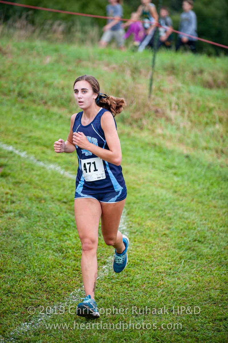 hpandd's tweet photo. Great showing by @LewisCentralXC Here's a few gals gritting it out. See more later on my Elite Sports Photo Page on Facebook. #girlsgettingitdone #xc2019 @LewisCentralCSD @LewisCentralSC https://t.co/YwpNlpSseC