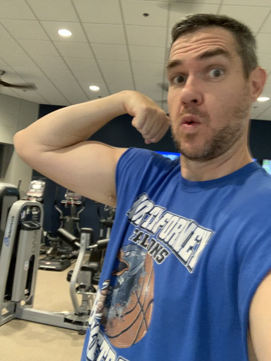 andycurtis24's tweet photo. Had to go feed the ๐ today #HealthSimplified #IDLife https://t.co/SPMYkT3WcC