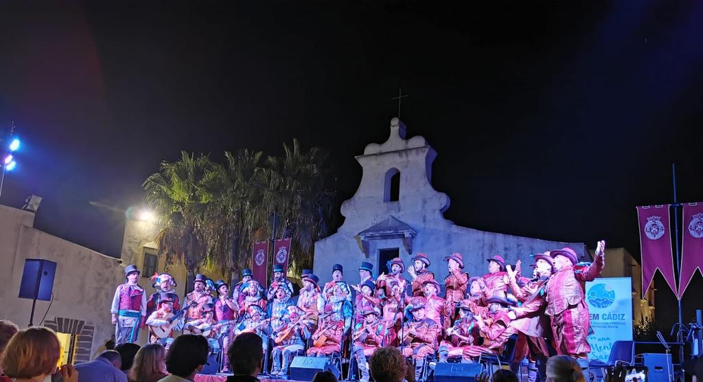 erfuneraria's tweet photo. Ultima actuacion de #operacadiz @corodenandi este 2019.
Imposible agradecer todo lo que ha dado este coro este año.
Cantar tu presentacion ha sido un sueño cumplido.
GRACIAS https://t.co/JC9NJeKW54