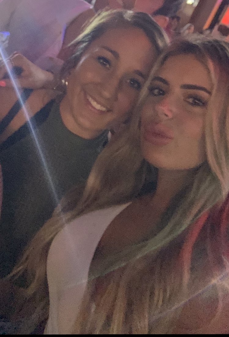 Becca_Kale's tweet photo. My entire life was made last night🖤 @BrielleZolciak https://t.co/VmKJf7Om9j