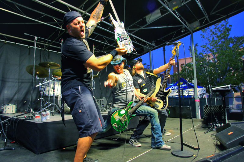 GarageBoysLV's tweet photo. Rocked the @SparksNugget last night. #NuggetRibCookOff Thanks for the outstanding pics @homemeansnevadaco
@nogameplanadventures https://t.co/CxfdqenSHW