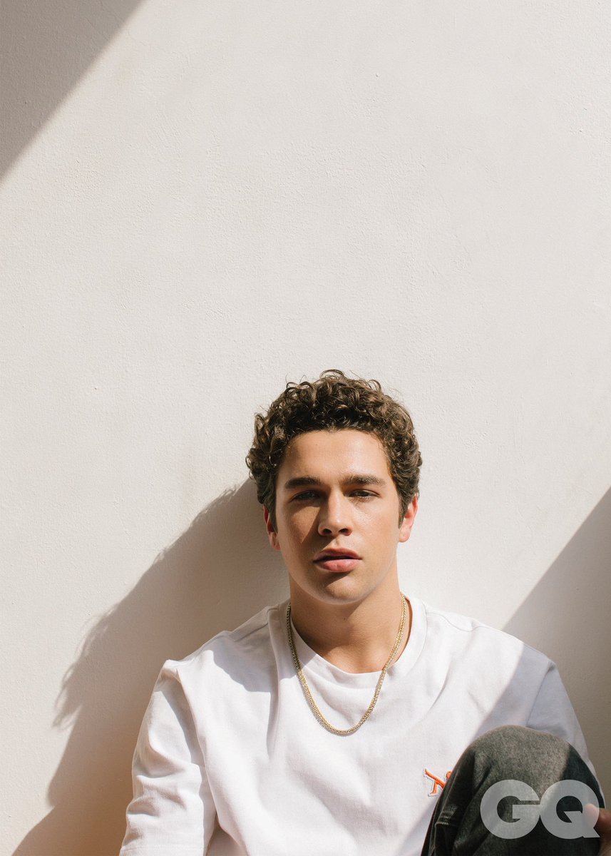 AustinMahone's tweet photo. México te amo y no puedo esperar para volver ♥️ @GQMexico https://t.co/tx4TJH2QNr