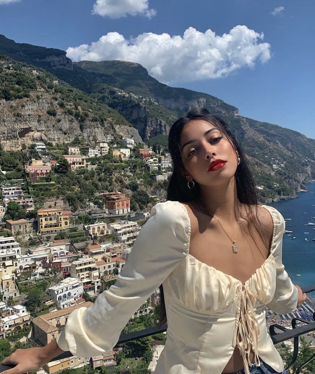 B E L L A  I T A L I A 🌹 <a href="/wolfiecindy/">✭ 𝒞 𝒦 ✭</a> in <a href="/REVOLVE/">REVOLVE</a> #revolvearoundtheworld #revolvesummer #wolfiecindy