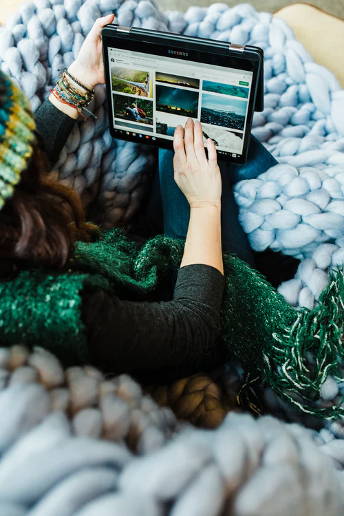 Shoppers have fascinating patterns, including going online to search for the best products and service. Check out Canada’s Internet Factbook:  1l.ink/GKBCKDL