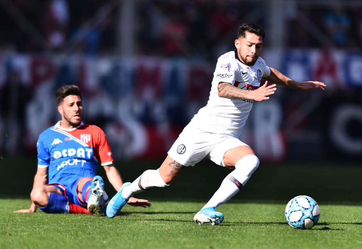 SanLorenzo's tweet photo. PT 28' #SanLorenzo 2-0 Unión

#VamosCiclón ⚪🔴💪🔵⚪ https://t.co/adQwzIcEPf