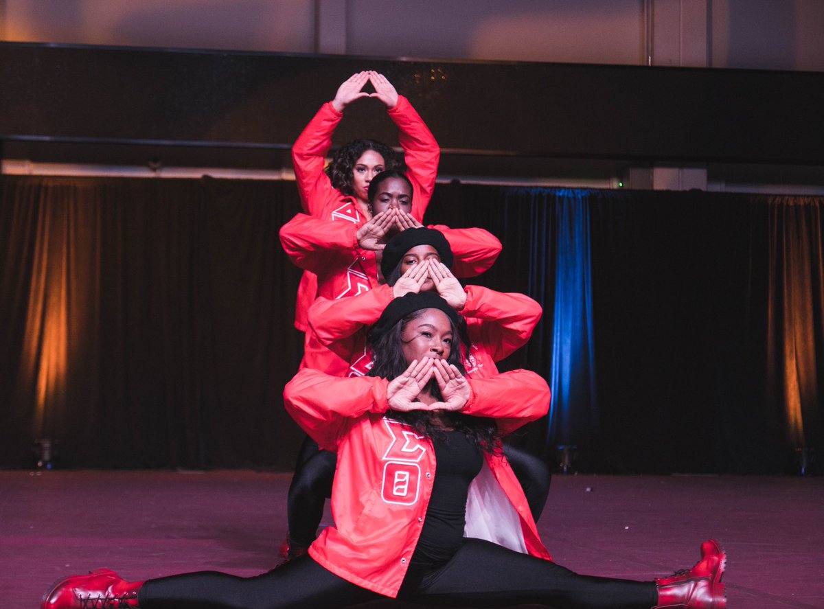 LMUStudentEXP's tweet photo. Are you ready for Lip Sync and Stroll Off: Fright Night Edition? Join @lmusfl to watch sororities and fraternities perform tonight at 7 p.m. in Gersten Pavilion! Doors open at 6:30 p.m. Details here: https://t.co/ULPSIunGXS #lipsyncstrolloff #studentexp #integratemindbodyspirit https://t.co/ShXMzrxGjI