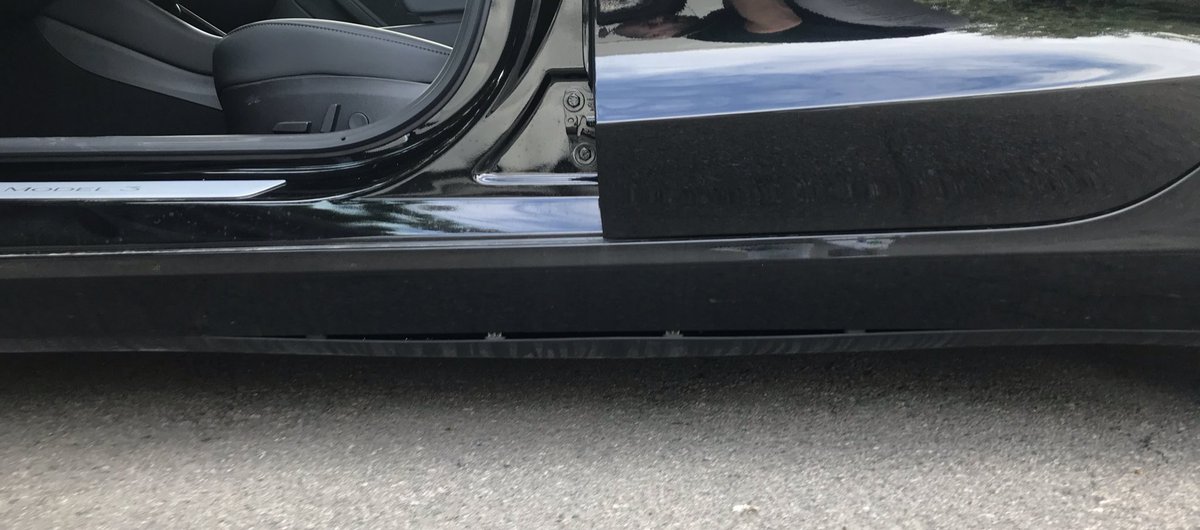 tweetmyinbox's tweet image. Fair warning: Low/no quality &amp;amp; multiple faults (15+) brand new Model 3. Tesla reply: «Not entitled to repair the paint defect or cover the cost.»  Terrible/no service. $TSLA $TSLAQ #TeslaPaintIssues #TeslaServiceIssues #TeslaAutopilotIssues #TeslaModel3