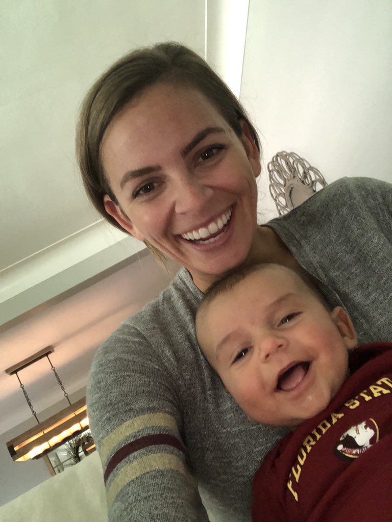 alliecoreyfox13's tweet photo. Football and onesies 🏈👏🏻 #fsufootball #GoNoles #fsubaby @FSUFootball #SaturdayVibes https://t.co/l2KlMObUdz