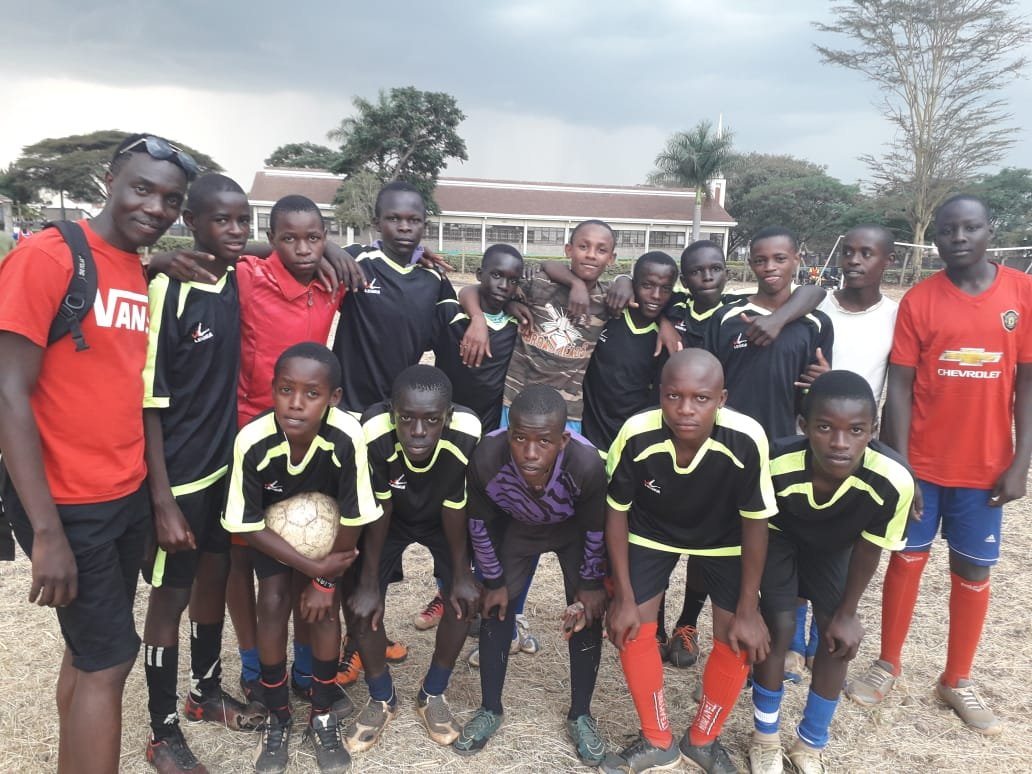 CochSam's tweet image. Together we can Achieve great this is #KESOCCER ACADEMY based in Korogocho slum Nairobi Kenya...