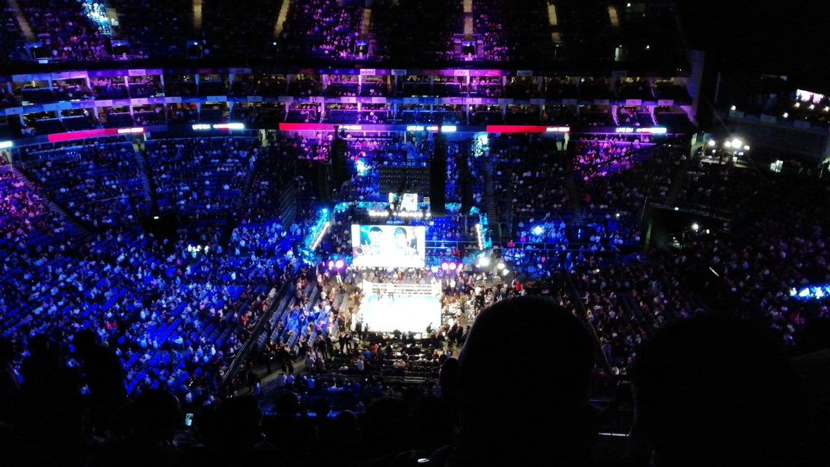 TheWeighIn_Blog's tweet photo. 🥊 Crowd and atmosphere building nicely!! Going to be electric for the main event! 🥊

@EddieHearn @MatchroomBoxing @SkySportsBoxing

#boxing #LomaCampbell https://t.co/eXGKrTb6uQ