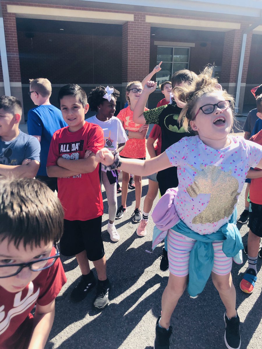 Vicki Anderson tweet media