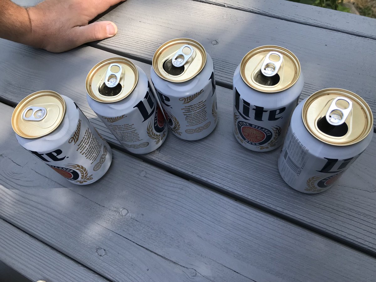 ItsFrickinMatts's tweet photo. @MillerLite While drinking my favorite beer, I stumbled upon the perfect manufacturing defect. If this dent was inline with the mouth of the beer, it would enhance the drinkablilty of the beer. DM me for a more detailed explanation. https://t.co/yo43NmKVzJ