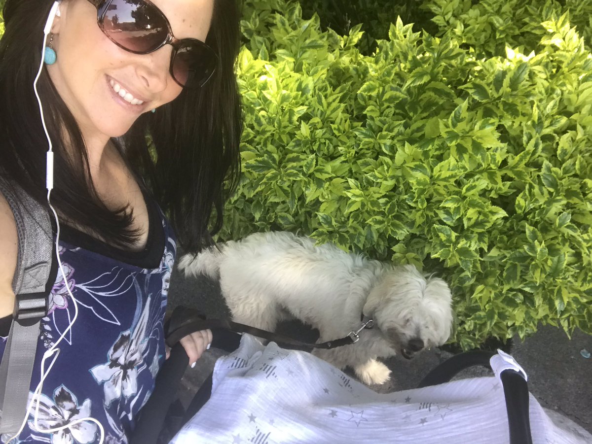 anetteasbun's tweet photo. Día familiar en Bengala Spa! 🙆♀️👶🏼🐶
@BengalaEstudio
#beauty #healthy #cuidadofacial #cuidadodelapiel #nails #peinados #cortesdepelo #codageparis #shellac #reiki #depilacion #masajes #lookyounger #feelbetter #feelbeautiful #consientete #spa #bellezaysalud https://t.co/f4ESkQBl3x