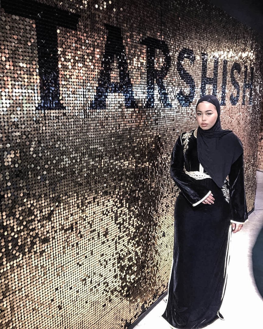 DiamantineUK's tweet photo. Luxurious power 🌟 Our Lebssa Lola is so glamorous 💁✨ Beautifully worn by the gorgeous @j.ghaz 😍 #diamantineuk https://t.co/qABvp1C1ot
