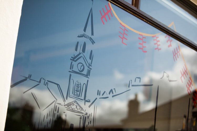 katiedraws's tweet photo. Painting windows to welcome the @TourofBritain to Berwick upon Tweed on the 9th of September for stage 3.

They’re cycling aaaall the way to Newcastle 👀

#liveillustration #liveillustrator #eventillustrator #mural #windowpainting #glasspainting https://t.co/WEah11Rfa2