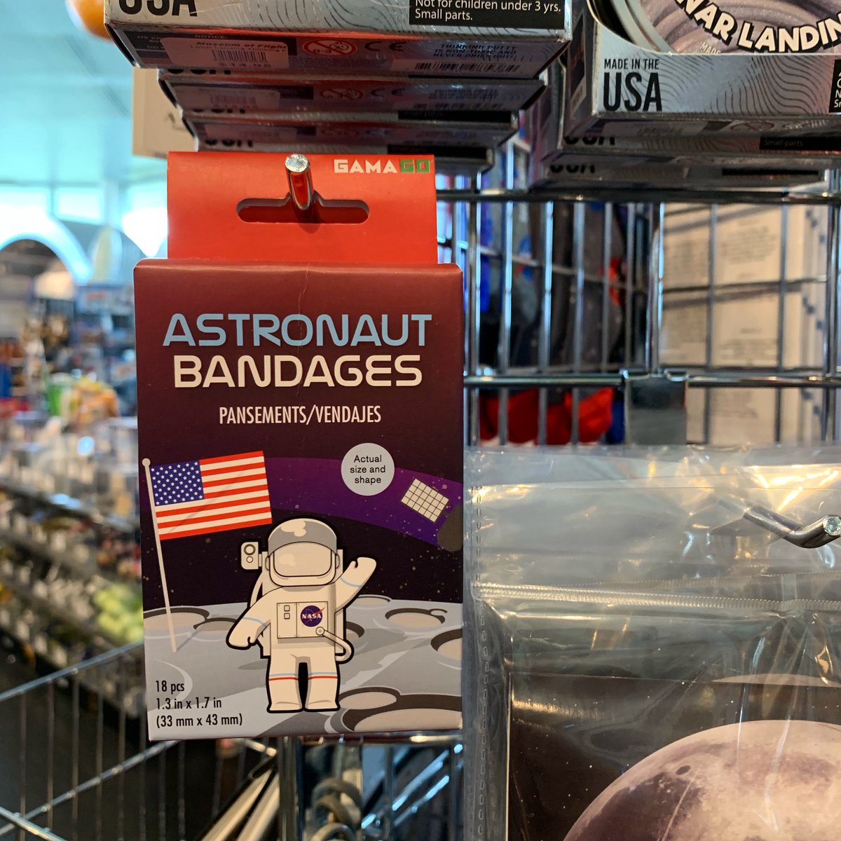 hbaskas's tweet image. Favorite #souvenir from #DestinationMoon visit at #MuseumOfFlight #space #apollo11anniversary I’m sure this is what #astronauts really use.