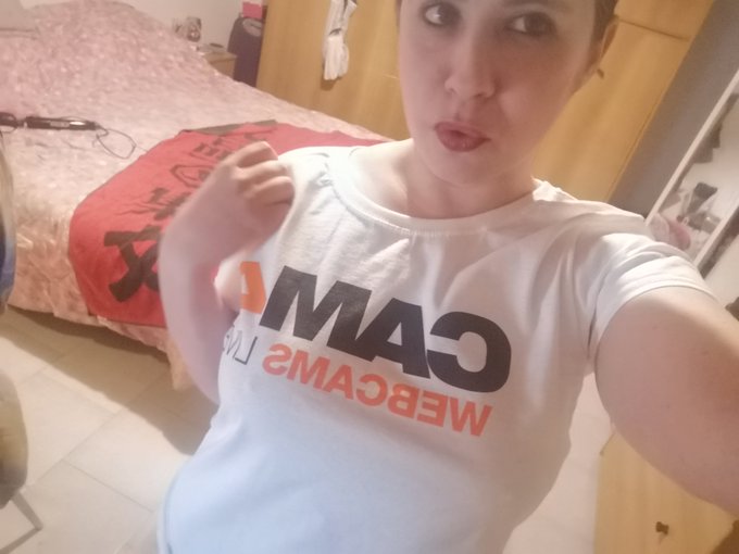 sono online su se non vi siete iscritti ancora con questo link potete farlo e interagire con me  https://t