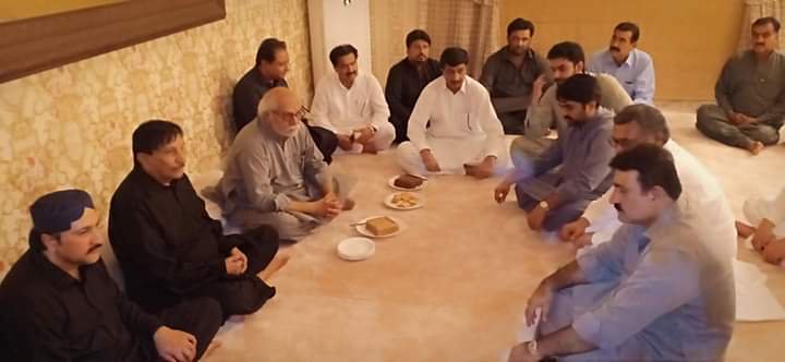 TofiqueBhatti10's tweet photo. #PPPThatta leadership condoled with #PPPPresident Hyd Division Syed #AliNawazShahRizvi over death of his Wife at #TandoAllahyarHouse.
@BBhuttoZardari @MacMehmoodshah https://t.co/Sl5QEavUpY