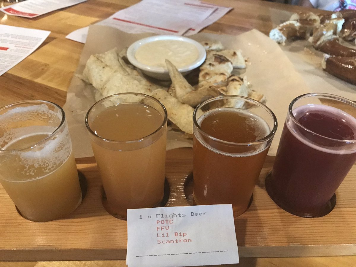 RVABrew's tweet photo. Flight @tpzm_beer. Scantron (far left) was really tasty!  #CraftBeer #RVA #RVABeer #IPA #DIPA #Hazy #HazyIPA #NewEnglandIPA #HereForTheBeer https://t.co/E9TYt5qtgO