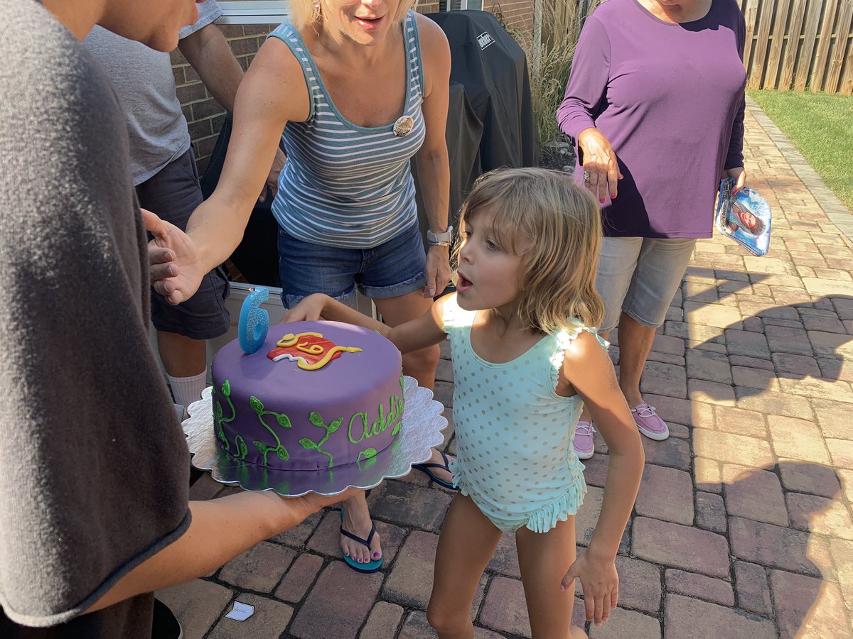 TreyArvon's tweet photo. @descendants Addie’s 6th birthday! https://t.co/bvn2ZfqjMc