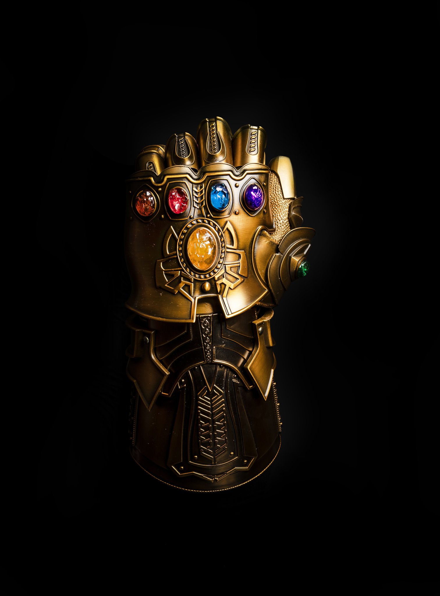 BossLogic on Twitter: "Thank you so much #avaultelierarts for this amazing  gauntlet, I was blown away by it, did not expect it to be metal and also  flexible enough to actual do