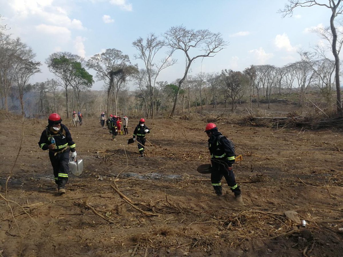 La Unidad de Respuesta de Emergencias (URE) de Minera San Cristóbal S.A. se trasladó al departamento de Santa Cruz para sumarse a los diferentes grupos de ayuda en las regiones que fueron afectadas por los incendios de la Chiquitania.