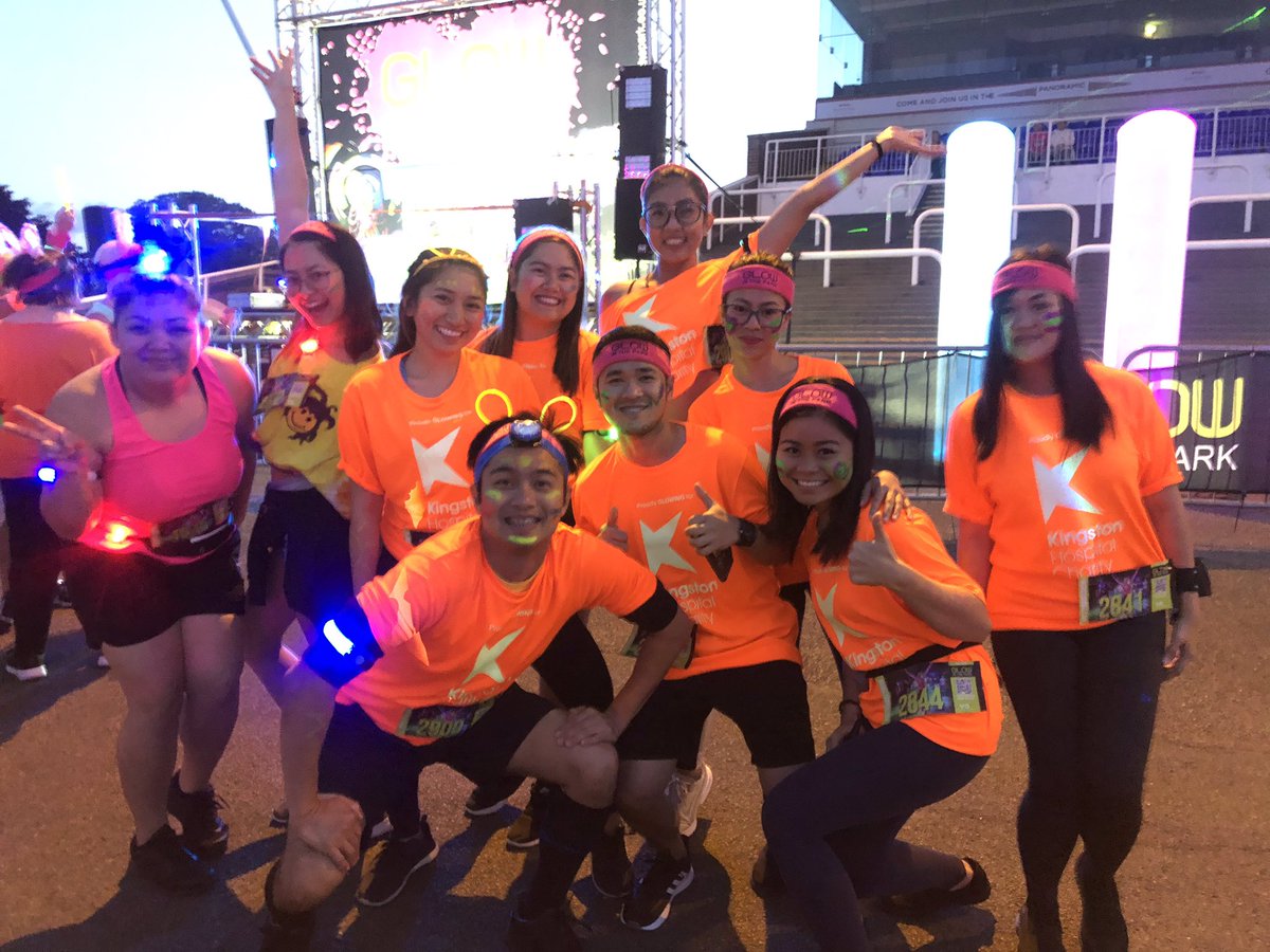 gilliannicoleb's tweet photo. Raised money for @KHFTCharity @KingstonHospNHS. Thank you for all the support! #getyourglowon https://t.co/S9fdv25LGd