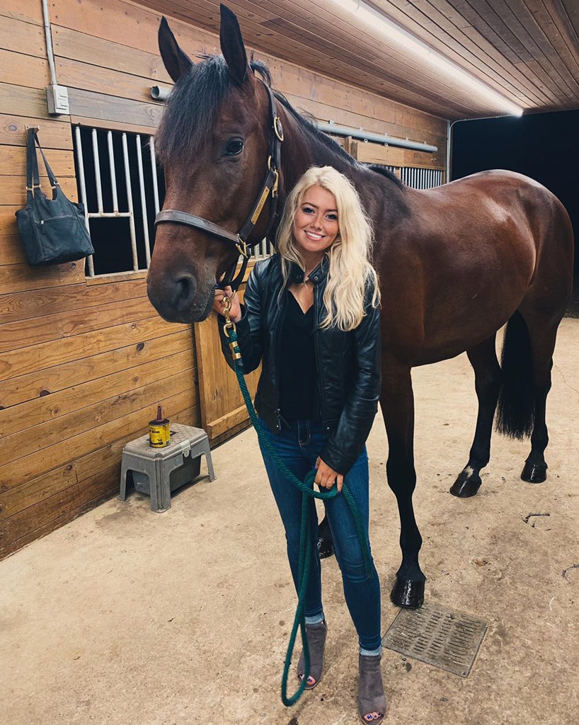 tateventing's tweet photo. https://t.co/LAxaLyKiei