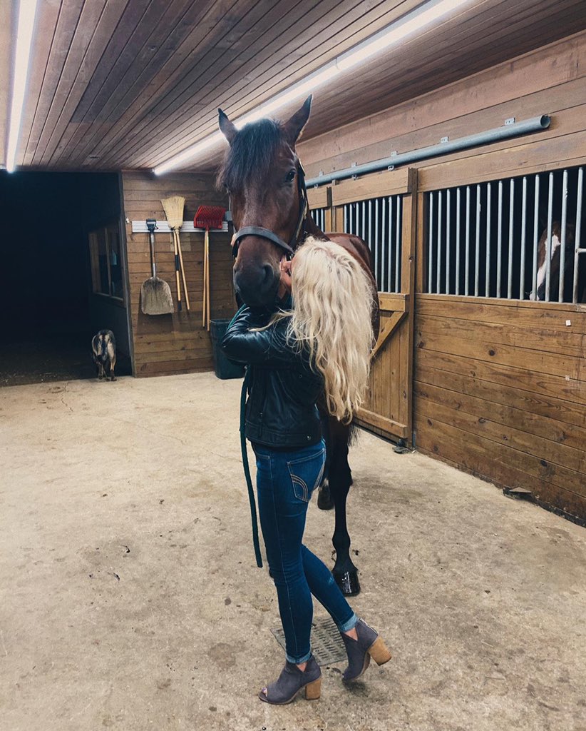 tateventing's tweet photo. https://t.co/LAxaLyKiei