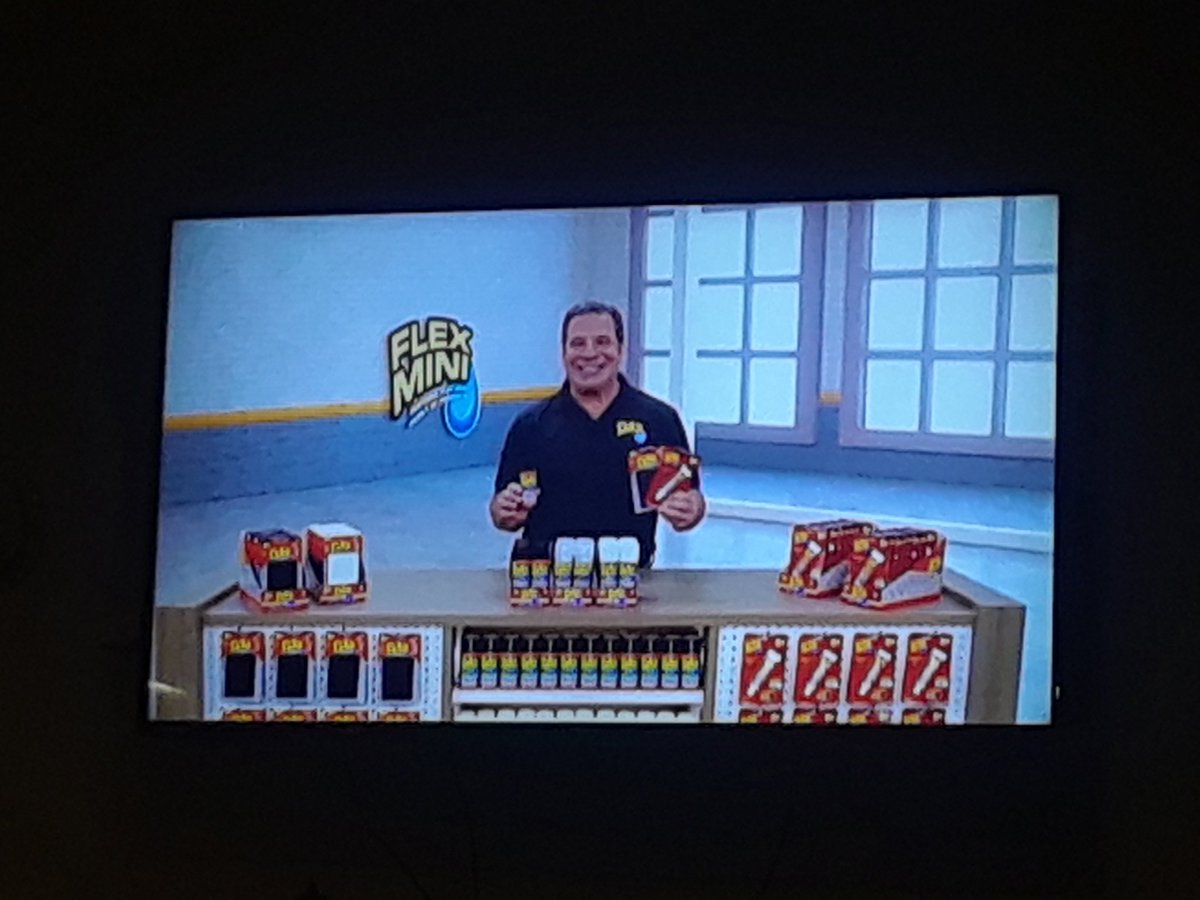 bloodybeautymfx's tweet image. Just use Flex Seal to trap that Giant Bird. #Svengoolie #TheGiantClaw #flexseal