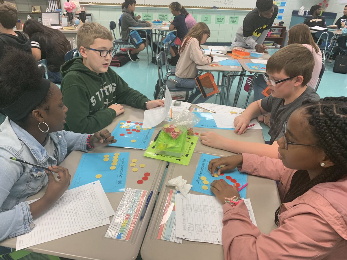 Erica Smith tweet media