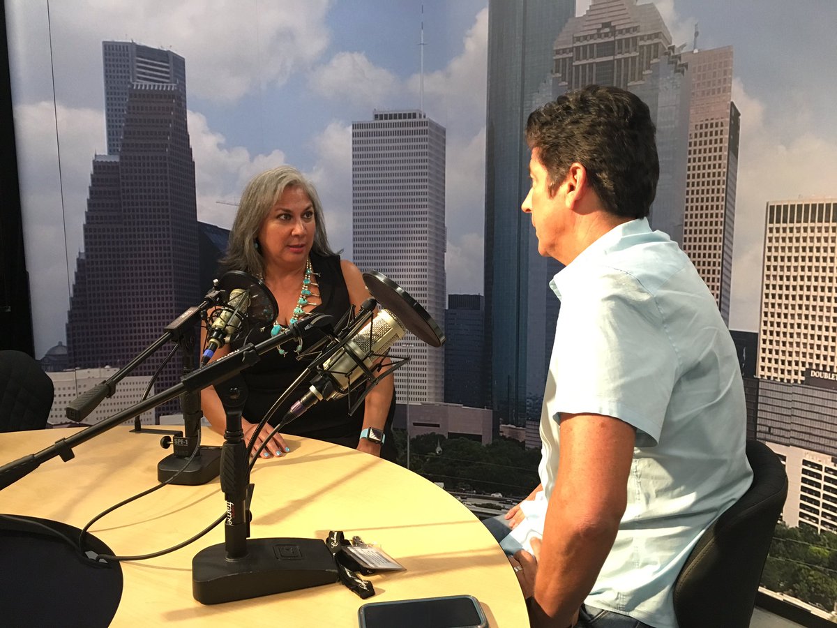 Enjoyed meeting #Caio @HCCDistrict #podcast set is WOW! #HispanicHeritageMonth #CommunityPartners 👍😎 <a href="/toddduplantis65/">Todd Duplantis</a> 👏🏼