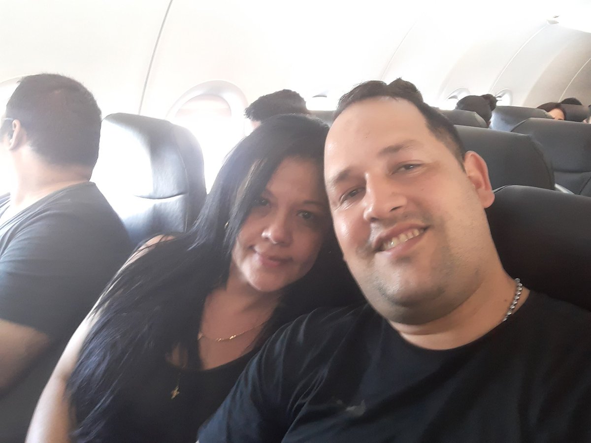 reliberto's tweet photo. #31Sep Bonita Experiencia volando con @VivaAirCol desde Cúcuta, hasta Bogotá... Vuelo rápido, cómodo y económico. Excelente atención por parte de su #Tripulación y sus #Pilotos https://t.co/sK089GtsCc