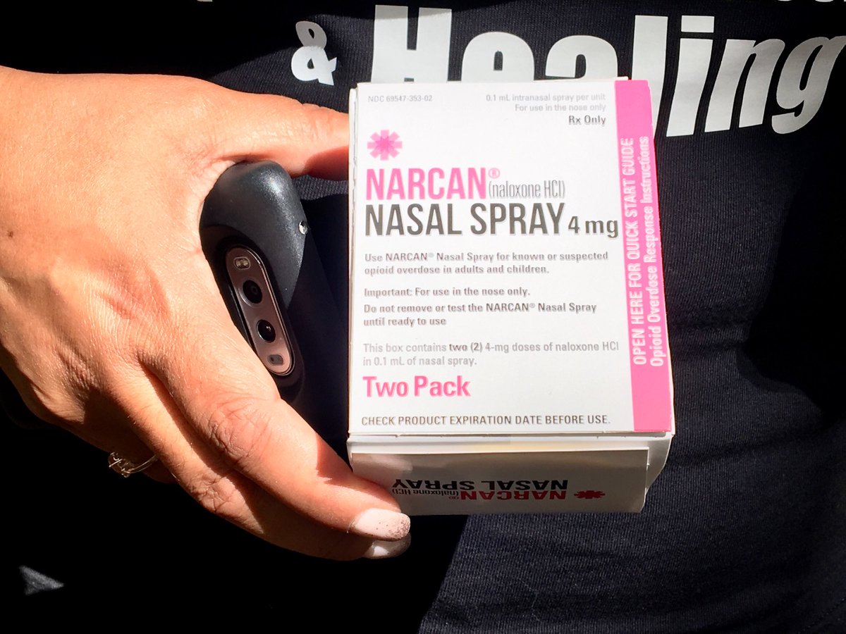 SuzannePhan's tweet photo. TODAY: Free Narcan kits are available at Occidental Square Park in Pioneer Square #Seattle 
#EndOverdose #opioid overdose #IOAD2019 #internationaloverdoseawarenessday #KomoNews https://t.co/HR6zXjUM3Y