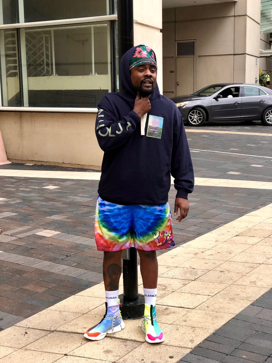 Ain’t no wellin in my tellin . Chicago I’m goin for a stroll