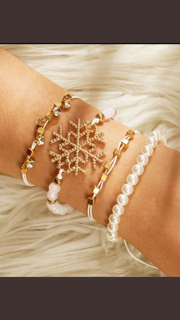 Mowfaq41's tweet photo. المسابقة كالآتي فلو لحساب @saccessories11 و رتويت و حتفوز بوحدة من الاكسسوريز دي 👇🏽 https://t.co/nTlWXe8HAG