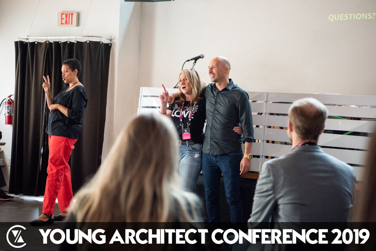 CheriseLakeside's tweet photo. Love the pics from #Yarchcon @YoungArchitxPDX! This one is my fav so far! Love you my friend! #CSIKraken https://t.co/Wr7e5mOWNg