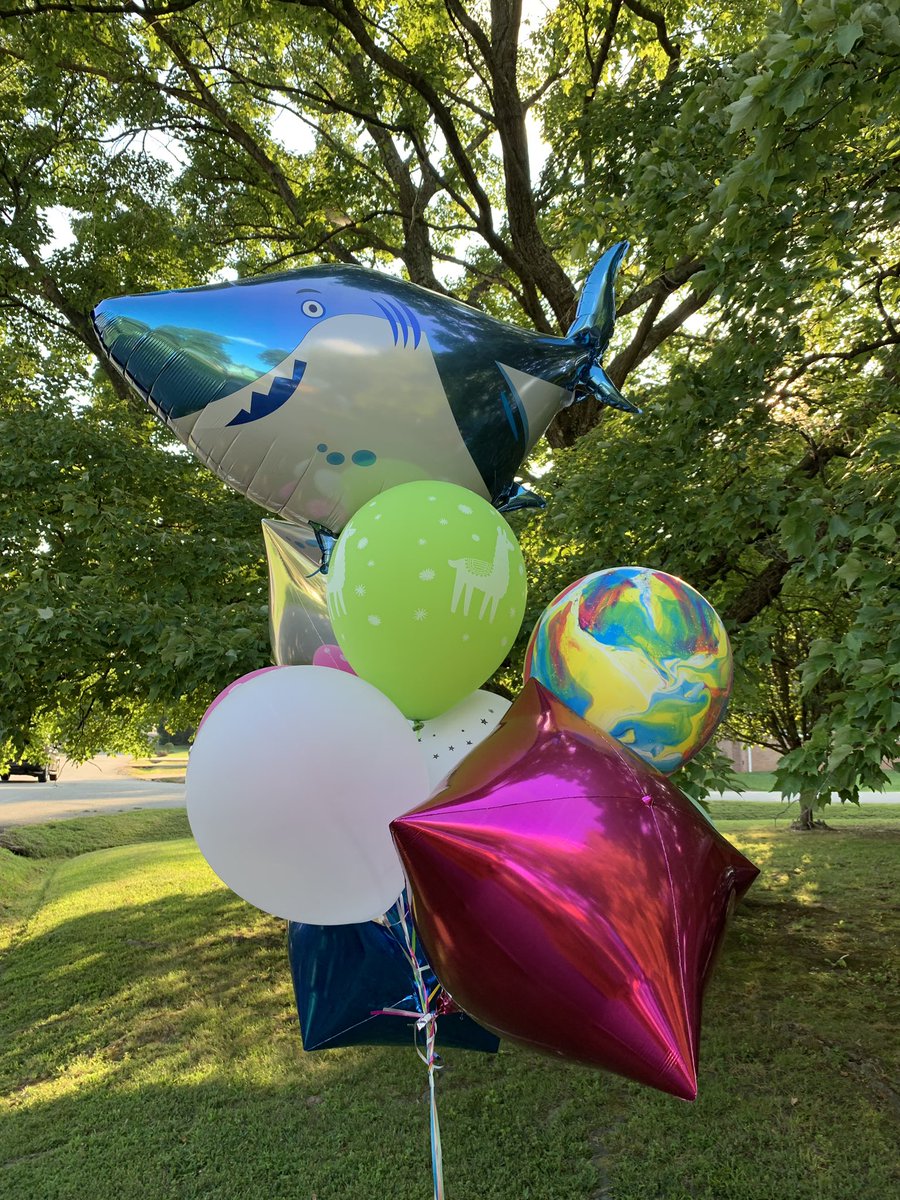 DeannaFierroKin's tweet photo. Enjoying our “Back to School / 9th Grade Party” for MissJackie and her friends! That’s right, we’re having a back to school party! #backtoschool #highschool #lifelongleaners https://t.co/7IyduLrphB