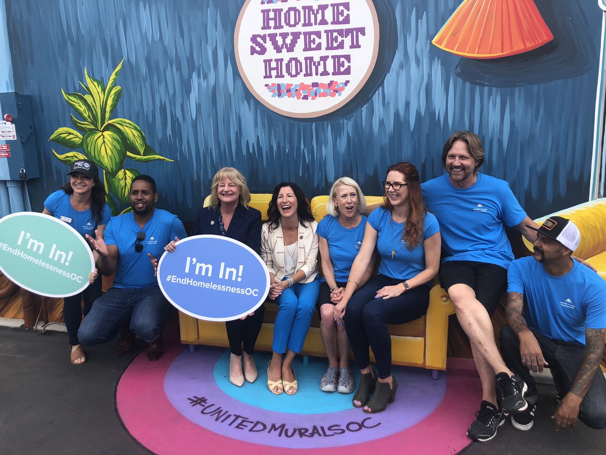 AsmCottie's tweet photo. Inspiring morning in #CostaMesa for the @unitedwayoc Mural Unveiling Ceremony! Loved hearing artist Brian Peterson’s @facesofsantaana story.  Always good to see @katrinafoley &amp; @arlis4costamesa
#UnitedMuralsOC
#EndHomelessnessOC 
#AD74 https://t.co/YZtNRBNGCU