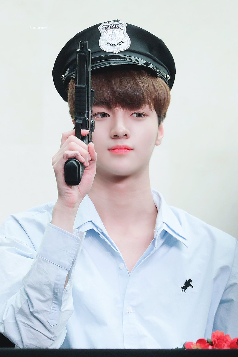 moulinrouge0709's tweet photo. 190831 #차준호 하루만 살 수 있다면 이 날만 살래요...
#7번방의준호 https://t.co/oWMzgejEyz