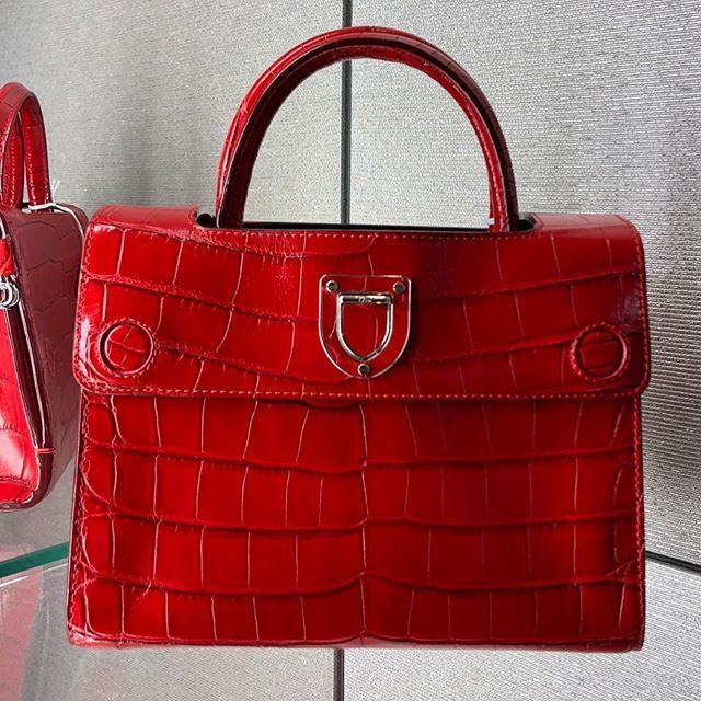 OnyxJoyCol's tweet photo. #Dior #exotic #luxury #miami #miamibeach #boca  #stregis #saks #saksbalharbour #surfside #southflorida #southbeach #designer #shoes #bags #ootd  #shop #pretty #sexy #fashion #sunnyisles #palmbeach 
#aventura #florida #balharbour #Balharbourshop #personal… https://t.co/dUzZXx2lqC https://t.co/ZUrvTcW80I