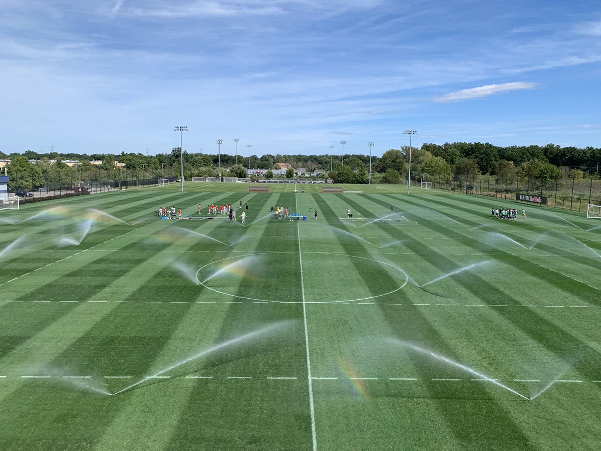 zackholm11's tweet photo. Last day of August kicks of @RedBullsAcademy ‘s fall season. Busy end of the month brings year game/practice total to 1,255, about 100 off of last years total. With 55 scheduled practices/games next week alone it’s pretty safe to say that number will be beaten https://t.co/PwNNMLT2i1