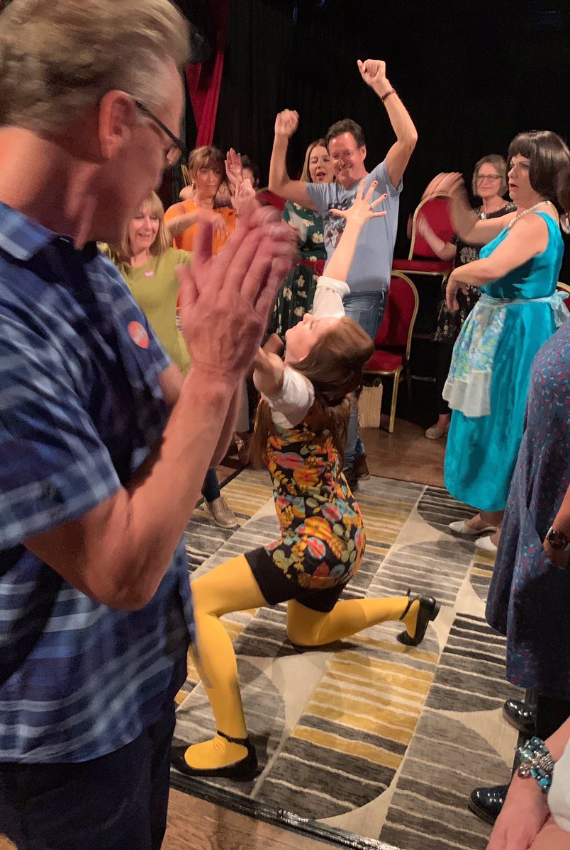 It was all happening <a href="/CanalCafe/">Canal Cafe Theatre</a> tonight....I’m not sure what Dad would say about your dance moves Barbara @RhiannonVv