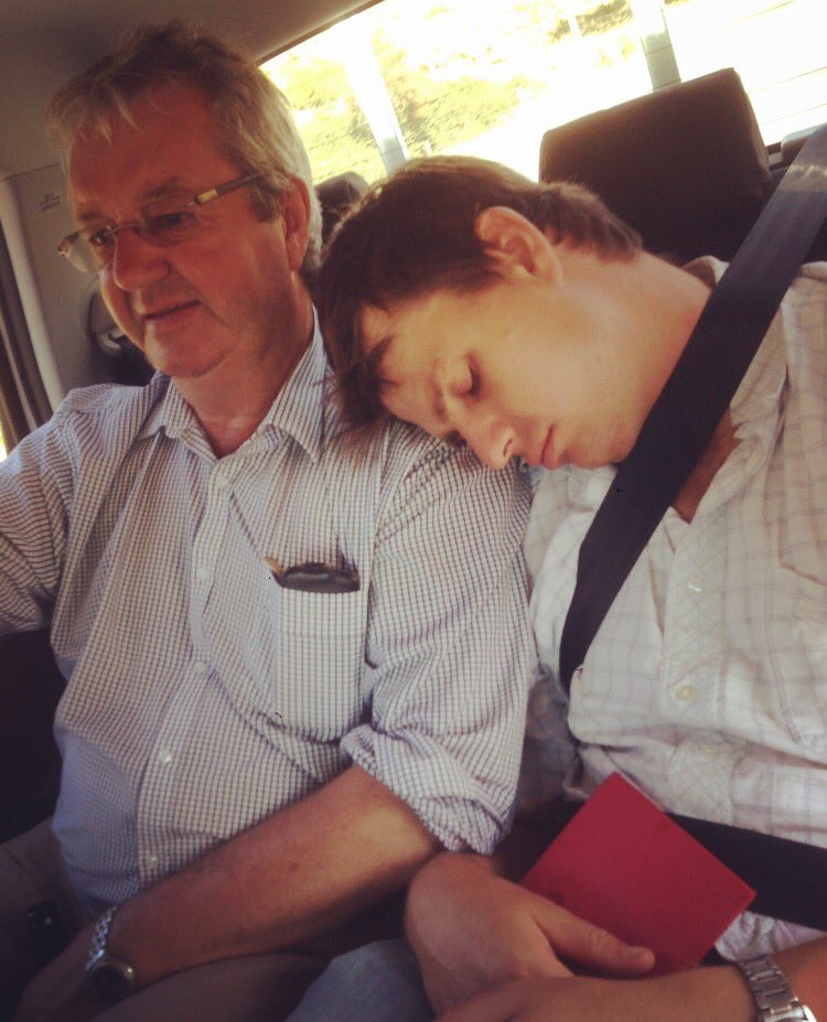 #HAPPYFATHERSDAY to our Dad Rob, always there when we need a shoulder! #raspberryseasonsnooze 💙