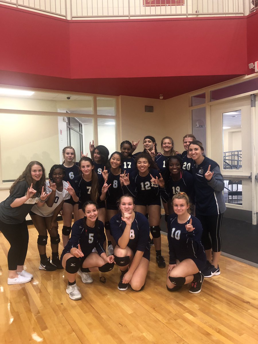 LEHSVolleyball's tweet photo. Congratulations to our JV on placing 3rd in the GOLD bracket in the SGP Tourney. Nasyrah Jefferson was selected as ALL TOURNAMENT! Way to go girls π₯#loboproud #famiLE @LEISDAthletics @LittleElmHS https://t.co/iXKLzRVune