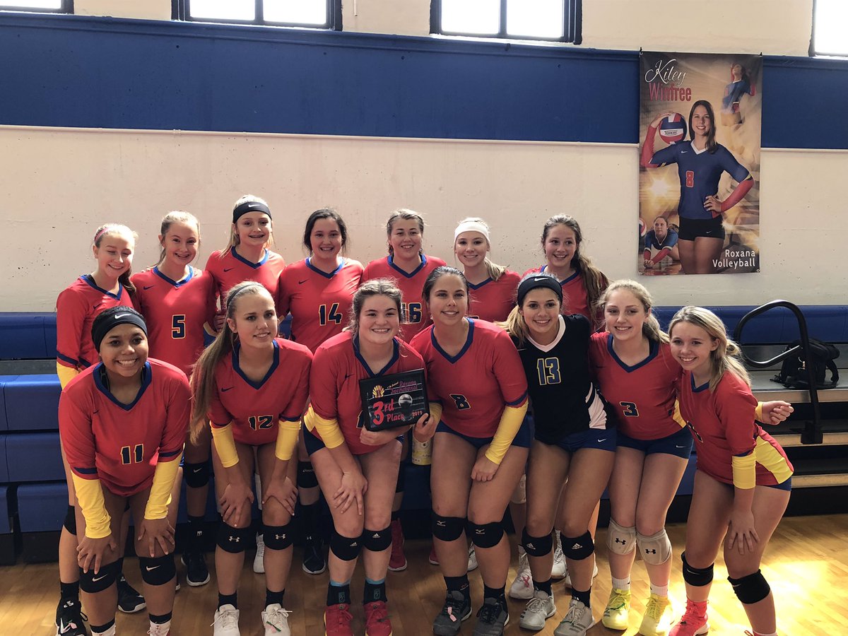 Rox_BoosterClub's tweet photo. Congratulations to our #ShellsVolleyball on their 3rd place finish in the Roxana Invitational Volleyball Tournament today defeating #SouthwesternPiasaBirds 25-10 25-22 https://t.co/8WTtFDt1ut