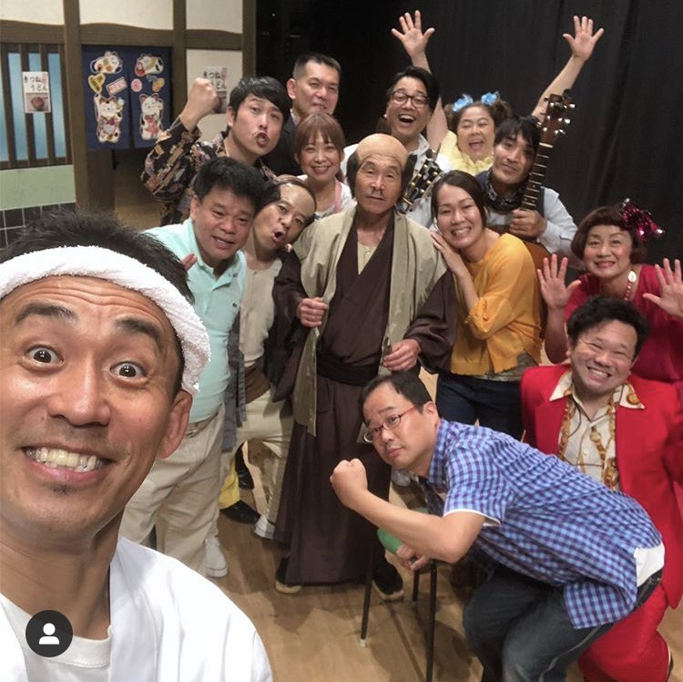 本田みずほ Em Zed Eych 昨日キリンビバレッジ新喜劇千秋楽でした ジミー大西さんの奥さん役で とっても楽しかったです 昨日の打ち上げで師匠にとても有難いお言葉をいただきました 師匠ありがとうございます 感謝です 演者の皆さん スタッフの